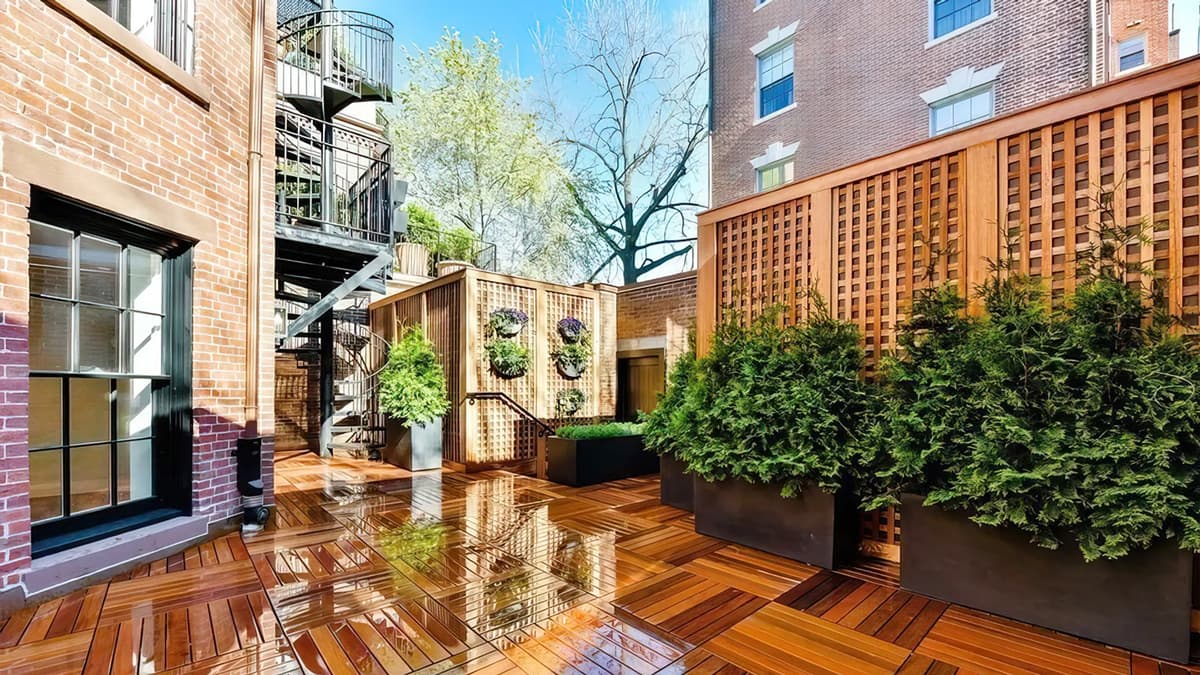 Boston townhouse architecture at Mount Vernon Place, Boston, MA, by Pauli & Uribe Architects.